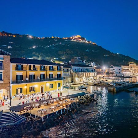 Hotel Villa Sirio Санта-Мария-ди-Кастеллабате Экстерьер фото