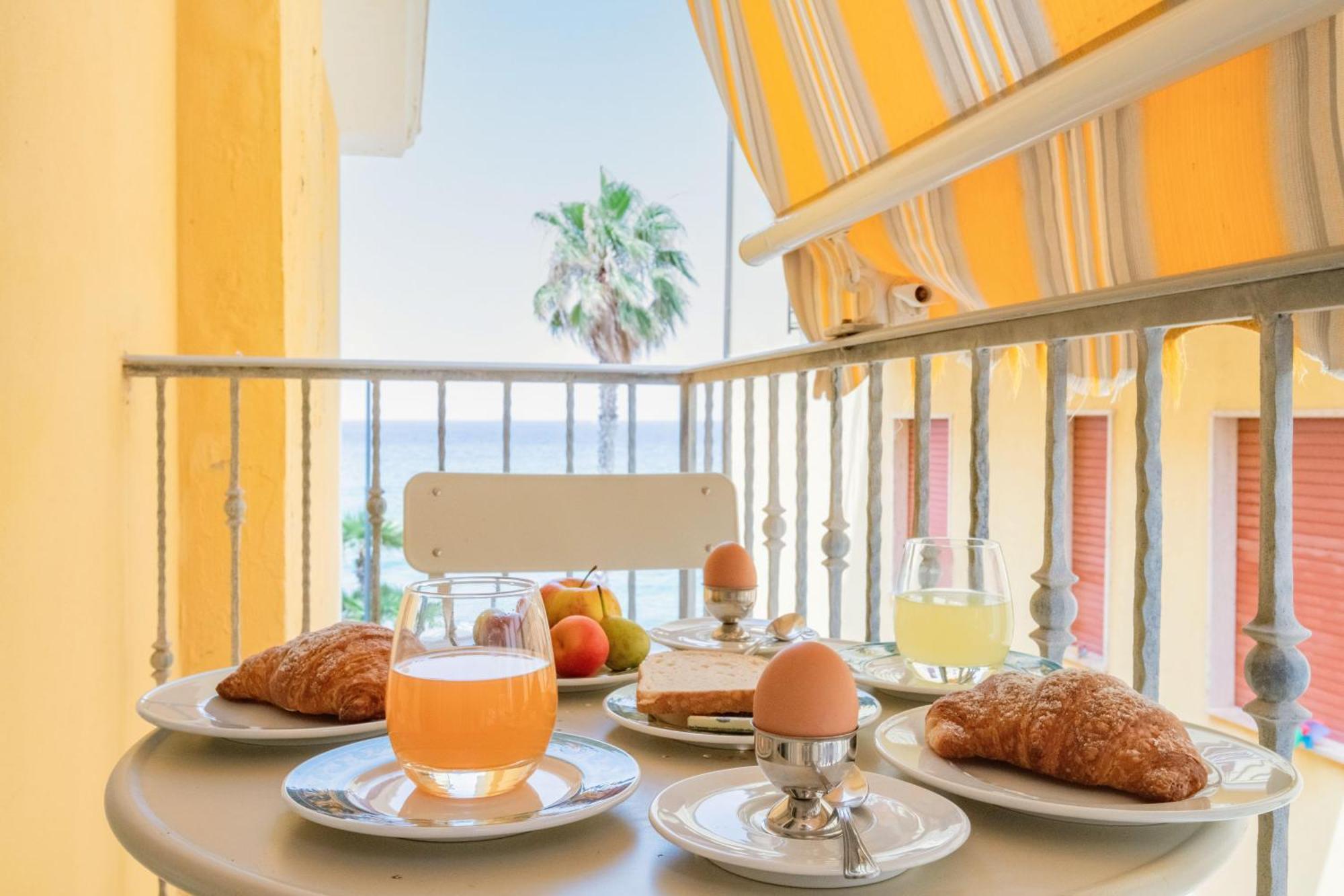 Hotel Villa Sirio Санта-Мария-ди-Кастеллабате Экстерьер фото