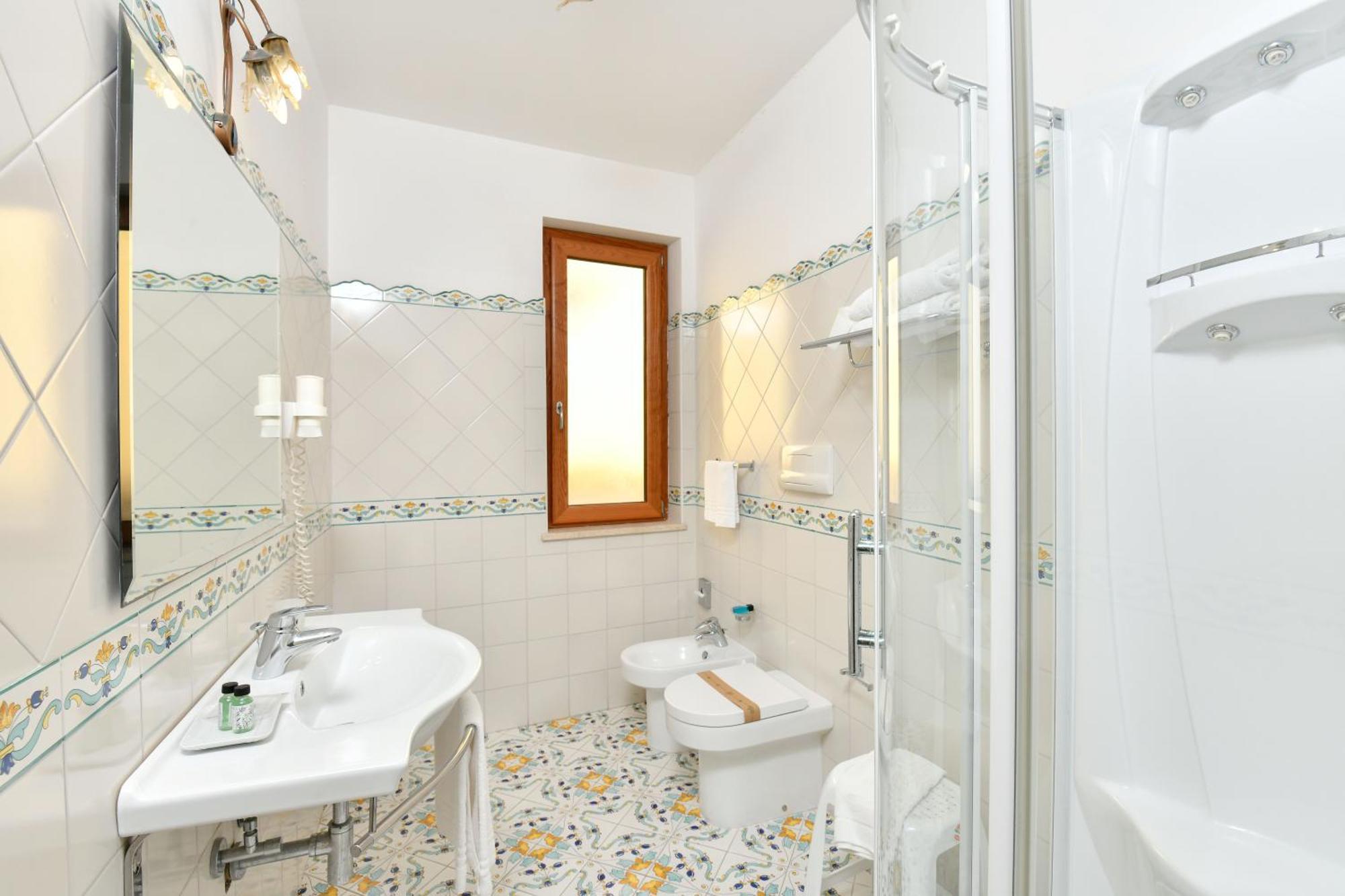 Hotel Villa Sirio Санта-Мария-ди-Кастеллабате Экстерьер фото